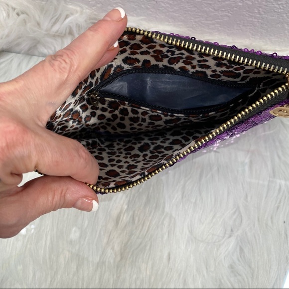sequin cosmetic bags lined with leopard print - Picture 7 of 11